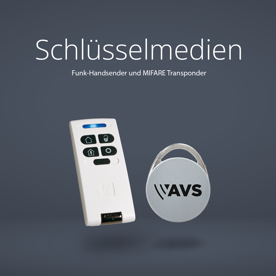 Kategorie-Bild "Schlüsselmedien". Bild zeigt verschiedene Funk-Handsender und Funk-Transponder